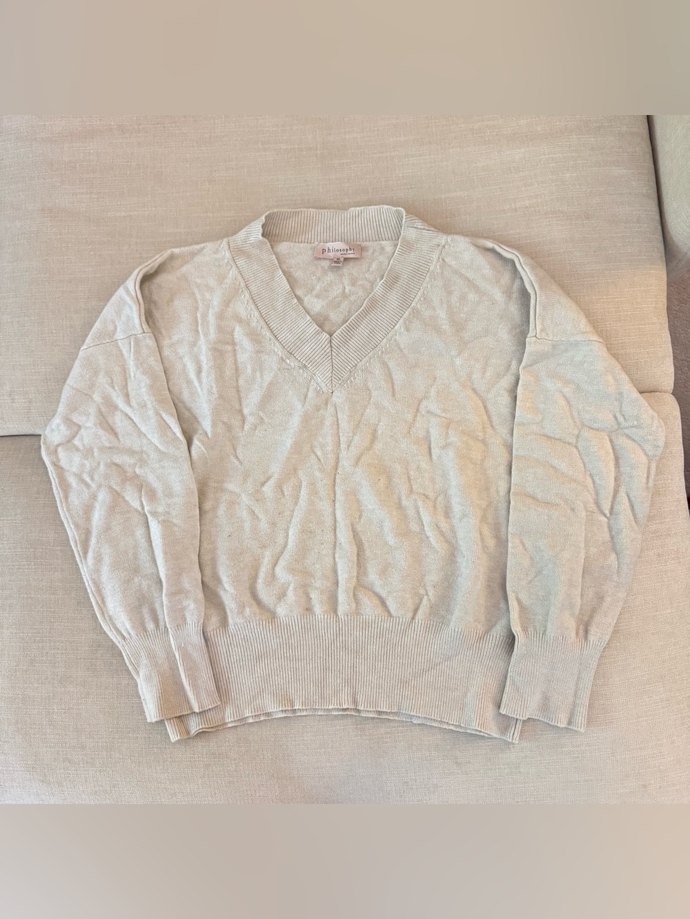 🍦 Philosophy Women’s V-Neck Sweater in Light Cream 🍦